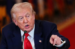 L'elogio di Trump a Meloni: "Cerca sempre di aiutare". Pd su tutte le furie: &laquo;Italiani devono sapere la verit&agrave;&raquo;