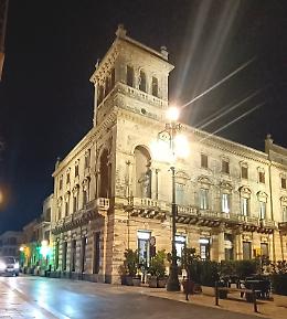 A Ispica l'architettura delle luci esalta i monumenti pi&ugrave; suggestivi