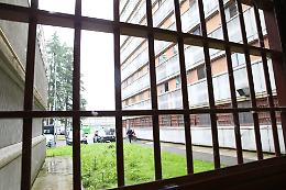 La salma di Nitto Santapaola verso la cremazione a Milano: su TikTok "fioriscono" gli omaggi