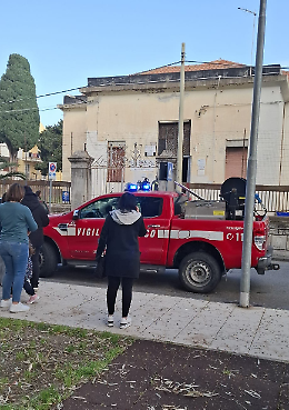 Incendio in una scuola a Messina: lezioni sospese sine die