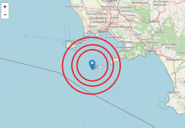 Scossa  di magnitudo 5,9 nel Golfo di Napoli, ipocentro a 414 km al largo di Capri: trema il Sud Italia
