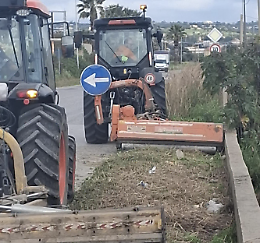 Scicli, iniziata la scerbatura su tutto il territorio comunale