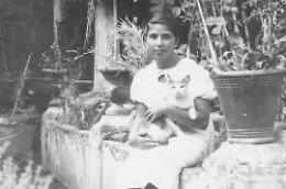 Ad Acireale il docufilm "Annuzza": 102 anni di una donna anticonformista