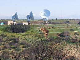 La frana sotto il Muos avanza da tre anni e minaccia la stabilit&agrave; delle parabole. Esistono rischi per la salute?