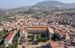 Sicilia Wine 2026, Chiusa Sclafani diventa la capitale del vino dal 21 marzo