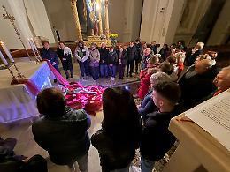 L'adorazione della Croce in chiesa Madre e la festa di San Giuseppe a Giarratana vive le fasi clou