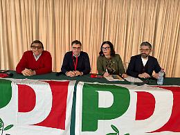 &laquo;Per le Regionali il Pd  vuole le primarie e Cateno De Luca &egrave; un nostro interlocutore&raquo;, parola del segretario Barbagallo