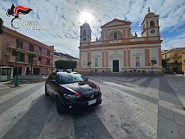 Balestrate, madre e figlio arrestati: trovata droga in casa