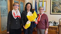 Tornano le uova di Pasqua Ail, le volontarie dal presidente della Provincia di Ragusa