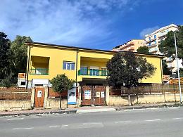 Addio serrande chiuse all'asilo Esseneto, lavori ultimati a fine maggio. Ecco come sar&agrave; la nuova casa dei bambini