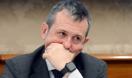 Scandalo Delmastro, Meloni: &laquo;E' stato leggero, ma a due giorni dal referendum forse... "una manina"&raquo;