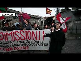 Referendum, manifestanti a Milano dopo la vittoria del "No"
