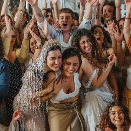 Serena Brancale celebra il Sud: in arrivo il singolo "Al mio paese" con le siciliane Levante e Delia