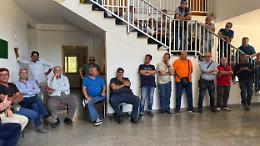 Consorzio di bonifica, stipendi bloccati e famiglie al collasso: &ldquo;Lavoratori costretti a fermare le auto&rdquo;