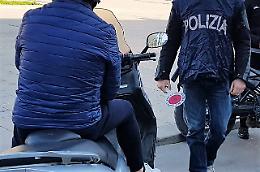 "Aprite il  caveau o faccio esplodere tutto": rapina ufficio postale con un finto ordigno ma la fuga dura poco