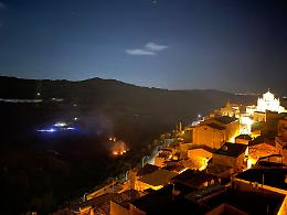 Monterosso Almo, domato l'incendio che aveva fatto preoccupare i residenti