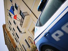 Scempio a Maddalusa, discarica di veleni a due passi dal mare: sequestrata area di rottami e rifiuti speciali