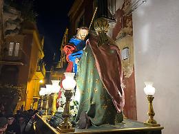 I riti della Settimana santa a Ragusa, la processione con il gruppo statuario de "La Veronica"