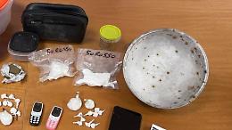 In casa cocaina, crack e hashish, smantellata base di spaccio a Lentini: arrestato un 34enne