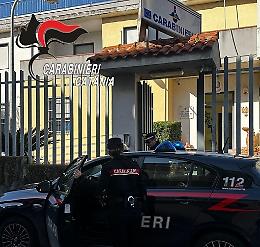 Massacra di botte la zia di 89 anni perch&eacute; gli avrebbe rubato un paio di calzini, arrestato un uomo di Riposto