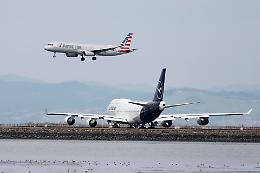 Carburante aereo razionato in 4 aeroporti italiani: cosa sta succedendo e cosa rischiamo se finisce il jet fuel