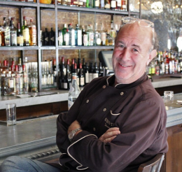 Addio a Tom Valenti: due piatti rustici nelle sue mani divennero icone di New York