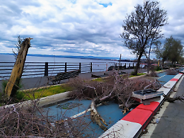 Lungomare catanese ferito da Harry: piazzale Franco Battiato tra detriti e silenzio