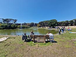 Luned&igrave; di Pasquetta: un po' &egrave; il bel tempo e un po' caro carburante, i catanesi affollano Villa, San Giovanni Li Cuti e la Plaia