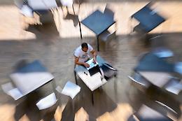 Smart working, dal 7 aprile scattano le sanzioni: multa fino a 7.400 euro se non informi i dipendenti sui rischi