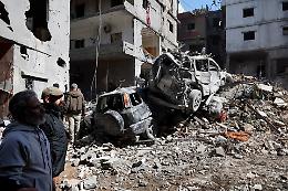 Israele minaccia la tregua, Meloni: &laquo;Inaccettabile, chiariscano&raquo;. Il piano di Trump per sanzionare i paesi Nato poco collaborativi