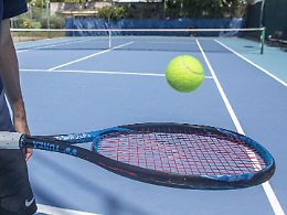 Quindicenne si accascia mentre gioca a tennis a Sambuceto: soccorsi immediati ma non ce l'ha fatta