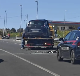 Scontro auto-furgone sulla Modica-Pozzallo, ci sono feriti