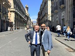 A Catania la &laquo;seduta spiritica&raquo; di Cateno De Luca: &laquo;A ottobre l'elezione del nuovo presidente regionale&raquo;