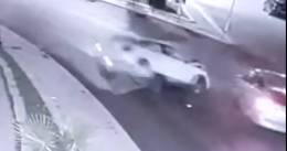 Schianto a Palermo, un ferito gravi in ospedale: le incredibili immagini dell'incidente (video)