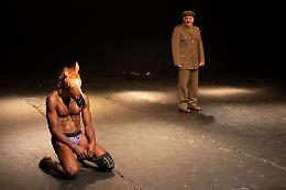 Emma Dante ad Agrigento: "Extra moenia", il teatro della rivolta al Palacongressi