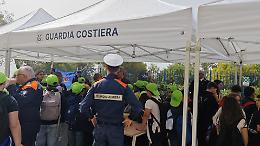 Porto Empedocle, centinaia di bambini invadono la Capitaneria: &egrave; festa per la Giornata del Mare