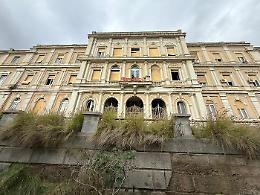 Riqualificazione dell'ex ospedale Regina Margherita in stallo: gare revocate, ricorsi e burocrazia allungano i tempi