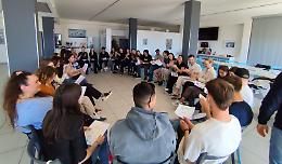 Marina di Modica, 40 foto raccontano la pace in uno scatto