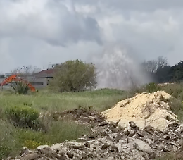 Ragusa, lavori al parco agricolo urbano: sfondata la condotta dell'acqua
