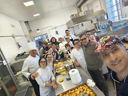 Sindrome di Down, in cucina per costruire autonomia grazie a un progetto che forma e include