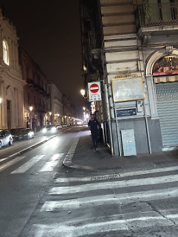 Allarme sicurezza a Catania: manca lo stop all'incrocio tra Piazza Majorana e Corso Umberto
