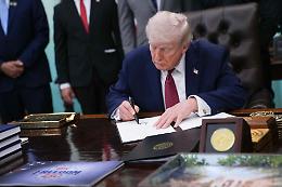 Hormuz resta chiuso, ma i missili si fermano: l'incredibile (nuova) inversione a U di Trump sull'Iran