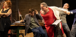 Ironia e caos in scena: Le convenienze ed inconvenienze teatrali al Teatro Massimo