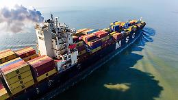 Lo Stretto di Hormuz torna sotto tiro: l&rsquo;Iran spara su tre navi (una Msc) e riaccende la miccia del commercio globale
