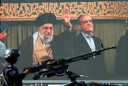 L'Iran fa la voce grossa: &laquo;Non trattiamo sotto minaccia&raquo;