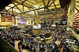 Il conto salato dello Stretto di Hormuz chiuso, l'Europa paga, Wall Street incassa: chi vince e chi perde in Borsa