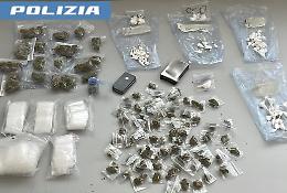Inseguimento in via Capo Passero: arrestato a Catania un 54enne con 200 grammi di stupefacenti