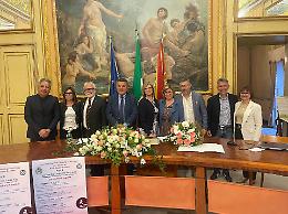 Scicli, il Comune ha consegnato il Leone di bronzo alla professoressa Susan Gennaro