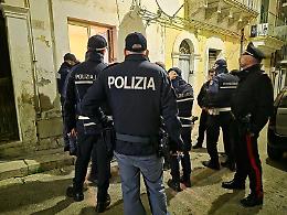 Controlli straordinari interforze a Ragusa, disposta l'espulsione di 21 cittadini stranieri