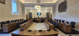 Bilanci in ritardo: la Regione nomina i commissari in 22 Comuni della provincia